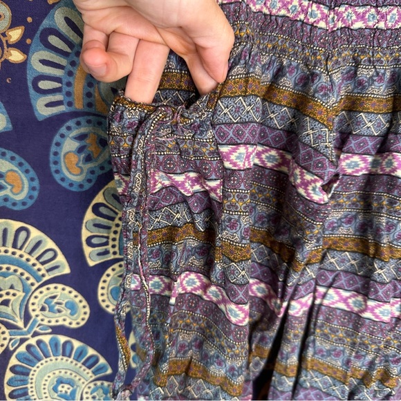 🦋5/20$🦋 purple flowy harem pants - Picture 2 of 10